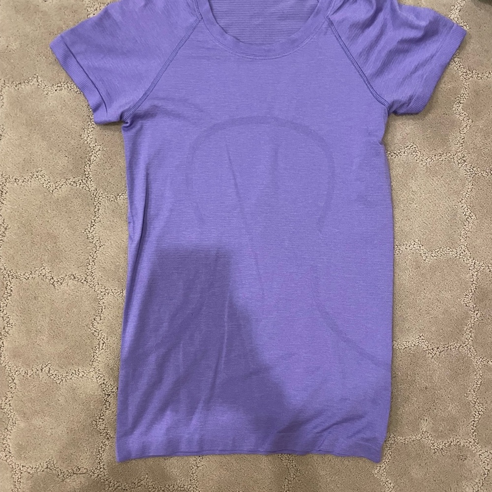 Lululemon Athletica Purple Fitted Short Sleeve Tee